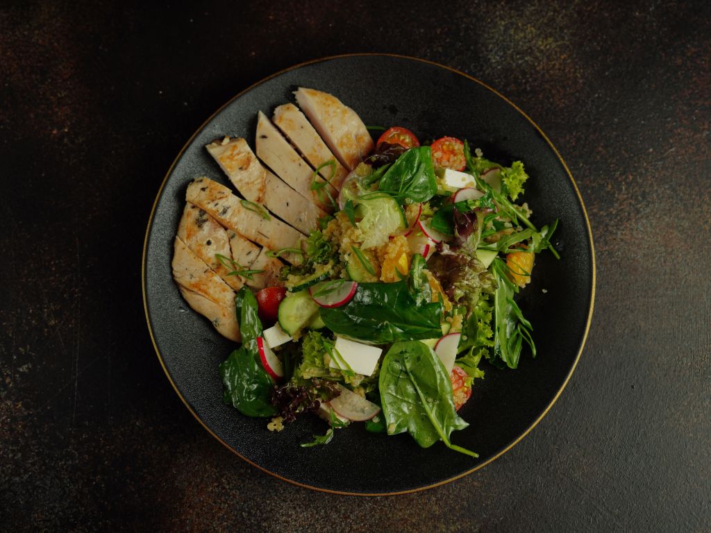 Chicken Quinoa Meal Prep Bowls (High-Protein, 5&nbsp;Lunches)